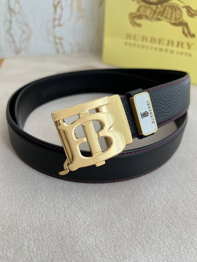 品名：巴宝莉.Burberry 腰带自动带 皮带P210 型号：自动扣，纯钢材质自动扣，自动带身，双面头层牛皮 材料：百分百头层牛皮，保证真皮。24K纯钢扣专柜