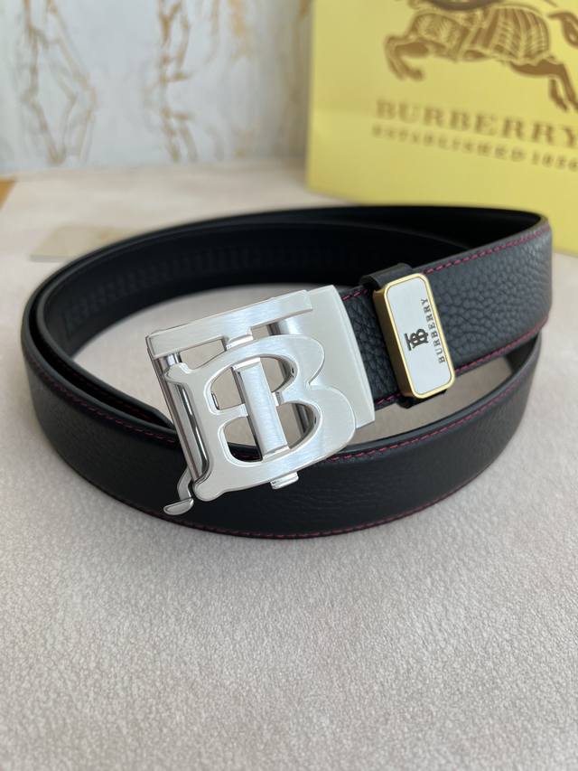 品名：巴宝莉.Burberry 腰带自动带 皮带P210 型号：自动扣，纯钢材质自动扣，自动带身，双面头层牛皮 材料：百分百头层牛皮，保证真皮。24K纯钢扣专柜