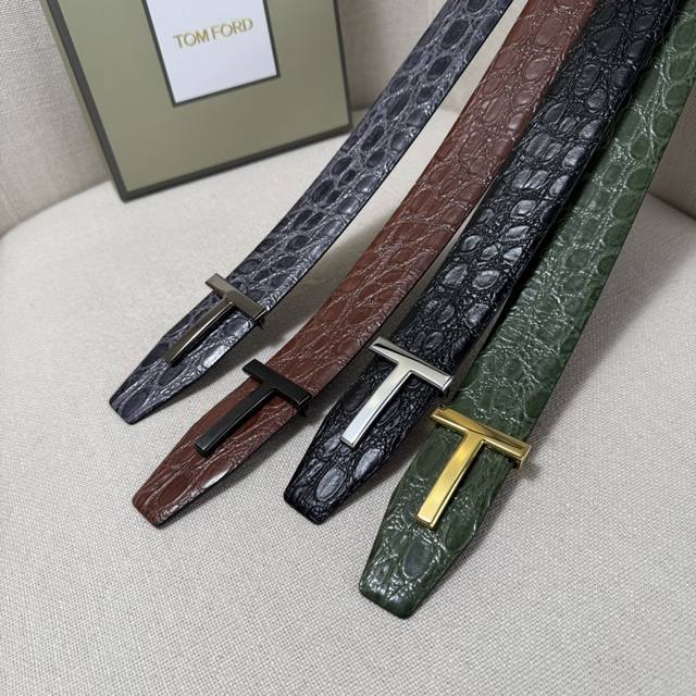 P220 Tom Ford's latest trending double-sided top-grain cowhide leather model, 3.