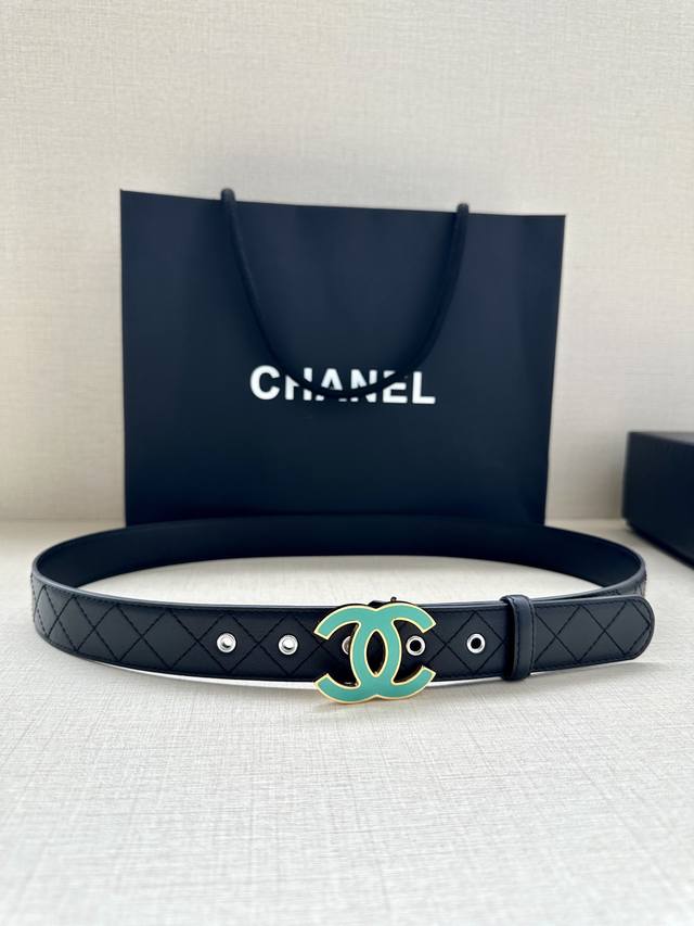 P210 宽度3.0Cm Chanel 香奈儿 进口柔软小牛皮纹路清晰五金配件金 银色金属磨胶钢扣。