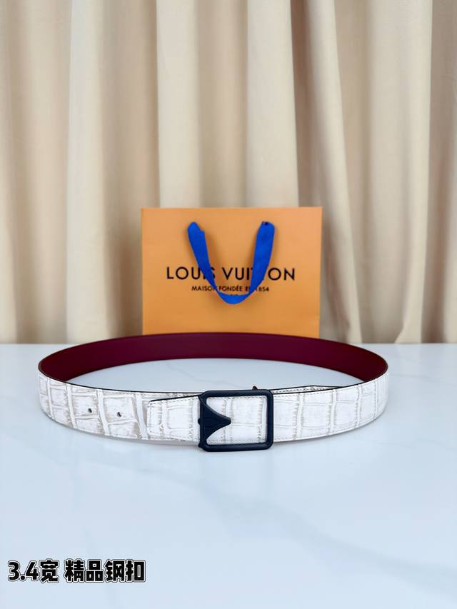 Louis Vuitton 3.4-width premium steel buckle belt, featuring a white crocodile p