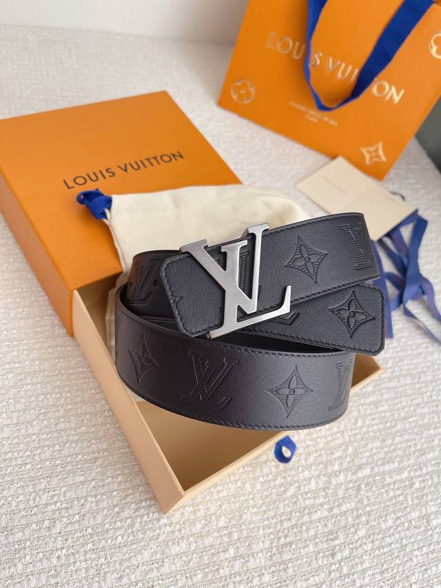 P160 Comes with full packaging and gift box. Original LV model, double-sided cal