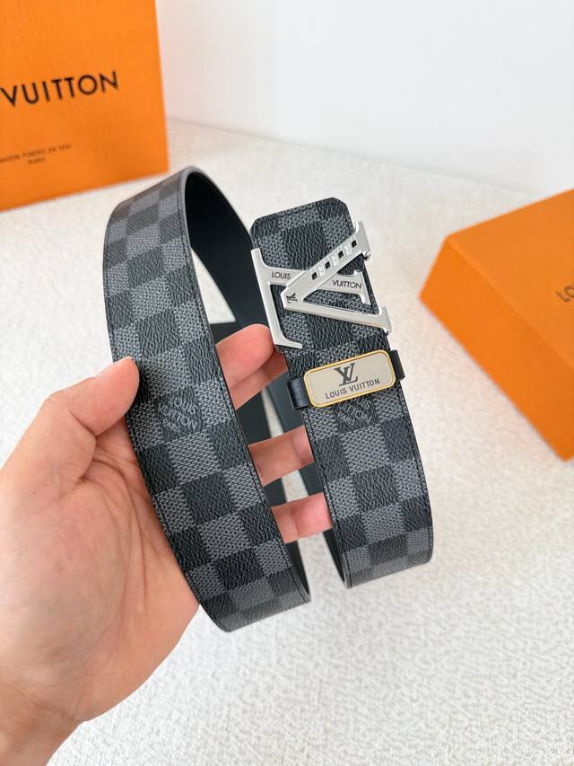 Product Name: Louis Vuitton Belt, Original P230 Model: Hook, Classic Pure Steel