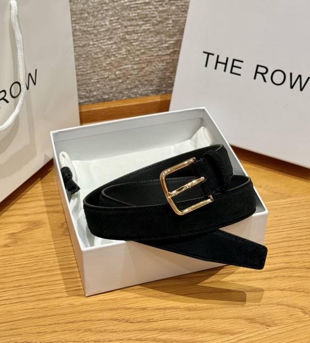 P210 The Row Classic Leather Belt 30mm. This classic leather belt is crafted fro
