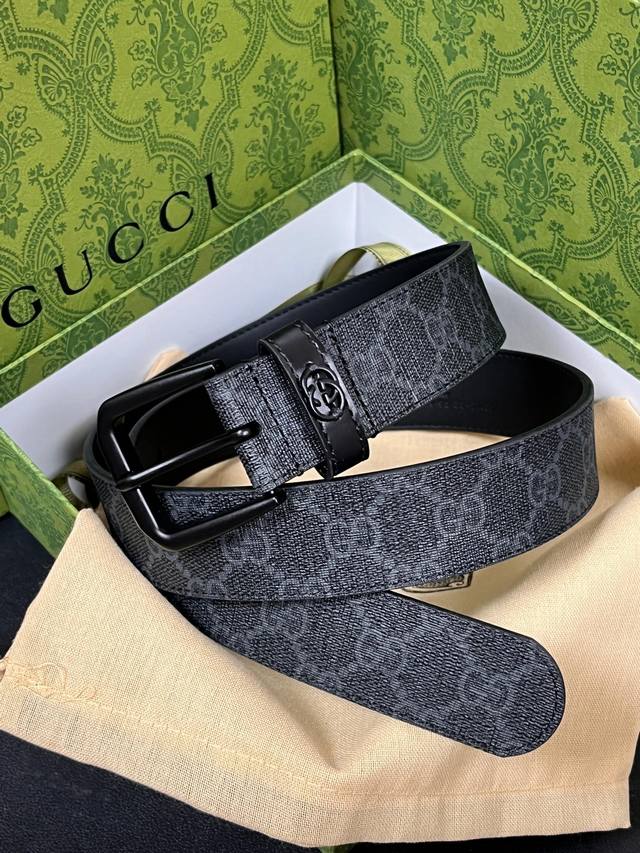 3.5mm wide black calfskin leather belt with a ring stitched to the buckle. This