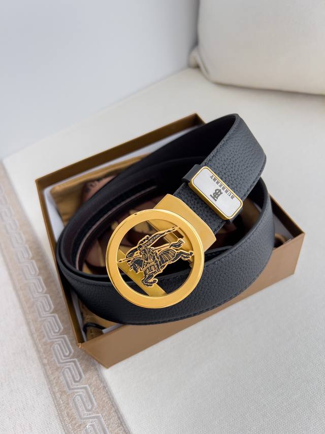 品名：巴宝莉.Burberry 腰带自动带 皮带P210 型号：自动扣，纯钢材质自动扣，自动带身，双面头层牛皮 材料：百分百头层牛皮，保证真皮。24K纯钢扣专柜