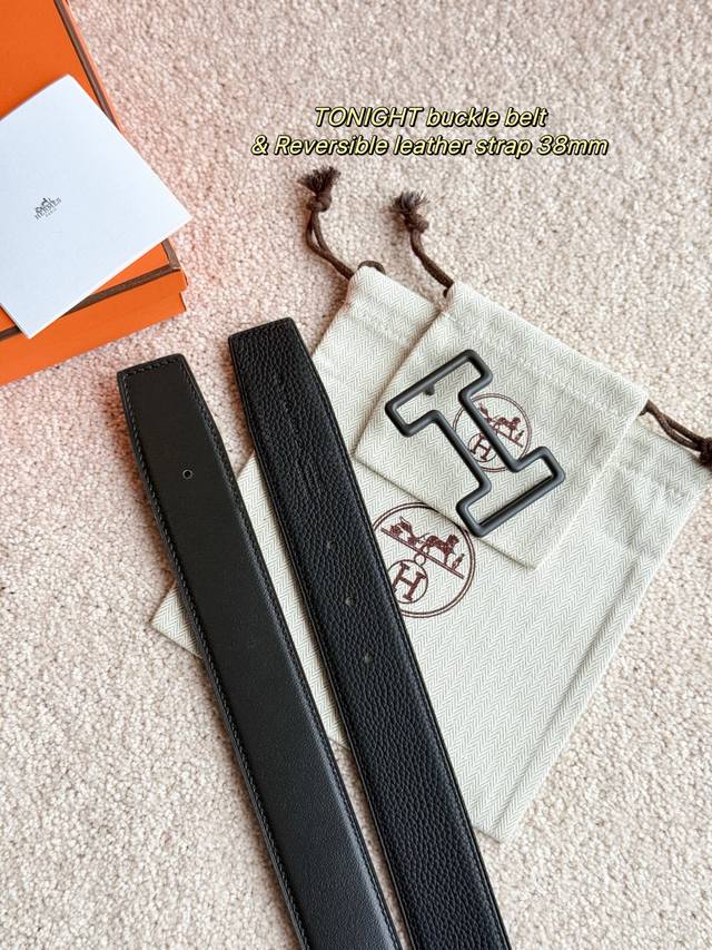 P200 Black Warrior Tonight belt, featuring exquisite hardware and imported black