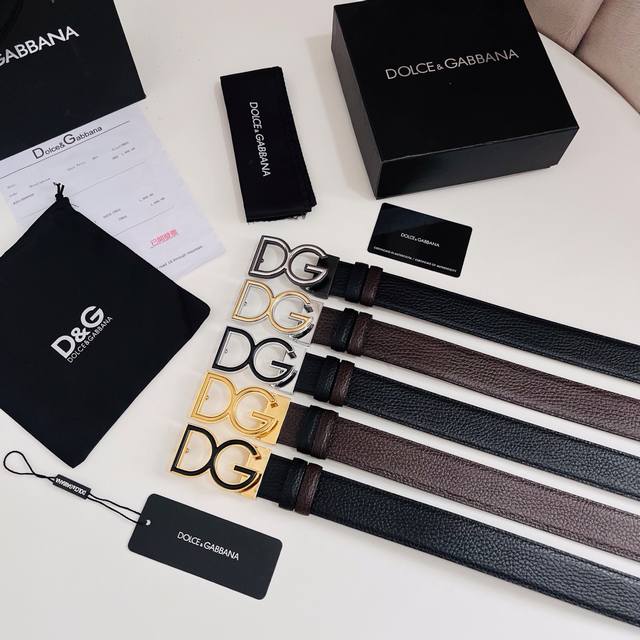 190 Dg Dolce & Gabbana Men's Reversible Minimalist Leather Belt with Letter Logo