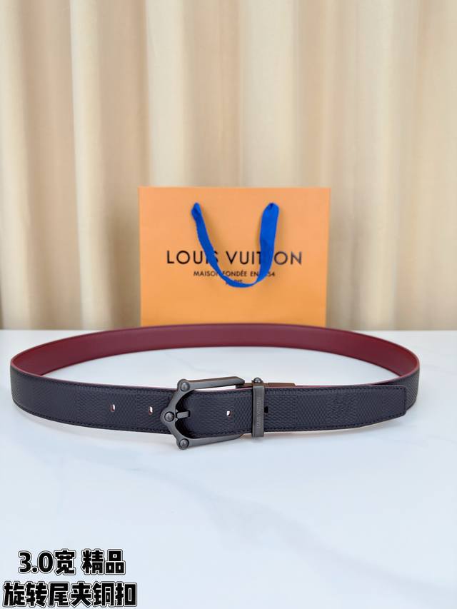 220--3.0 Wide Frog Reversible Belt combines modern elements with elegant details