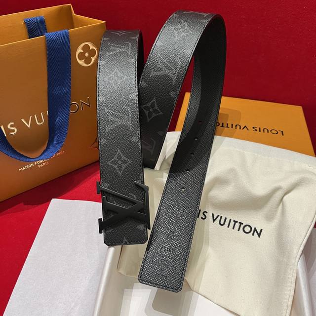 170--L0Uis Vuitt0N Men's New Original Single-Piece Belt, 40mm Wide, Reversible.