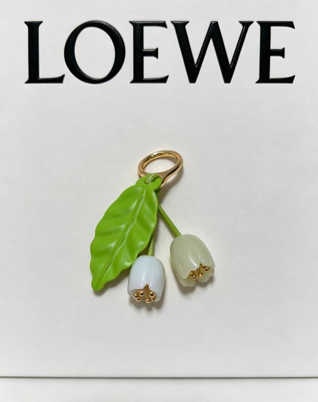 P70 - This Loewe lily of the valley bag perfectly captures the gentleness of spr