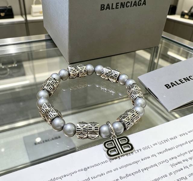 P170 Exquisite replica of Balenciaga liquid metal silver bracelet with pearls, T