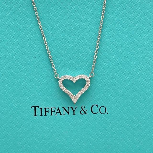 P80Tx045 Tiffany's latest silver diamond-encrusted heart necklace, made of brass P80Tx045 Tiffany's latest silver diamond-encrusted heart necklace, made of brass