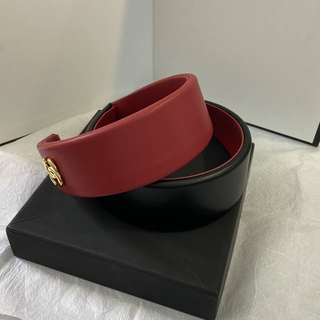 Xf1077 P80 Chanel 26S Black and Red Double C Gold Buckle Headband