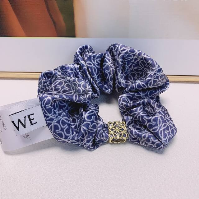 Loewe Loewe hair ties Satin hair ties scrunchies are everyday essentials, versat