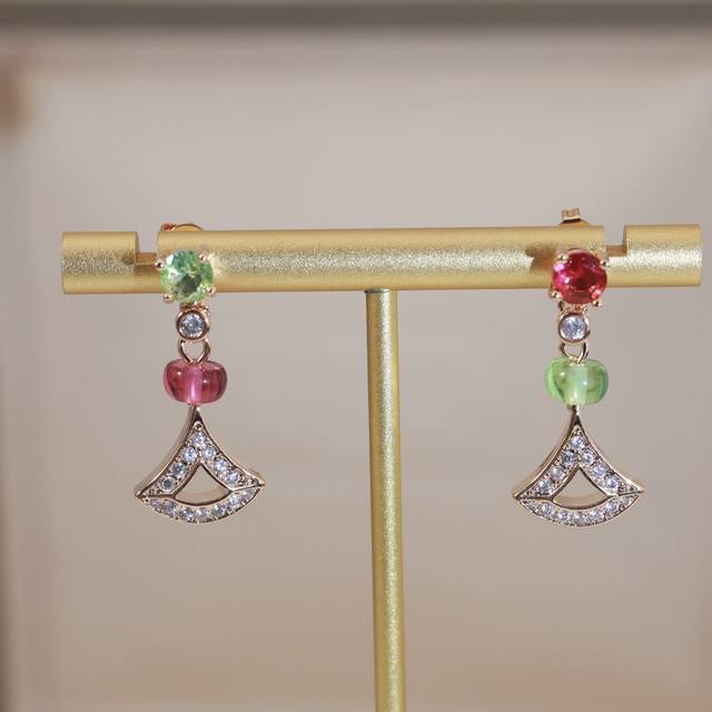 Zhao Lusi's style P60 luxurious European and American style diamond-encrusted hi