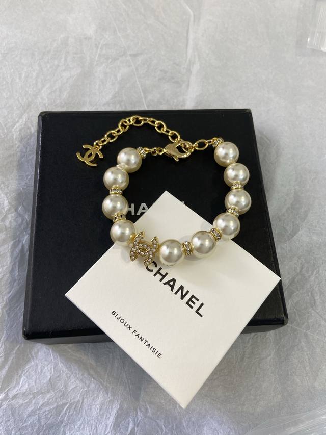 Xs01061 P80 Double C Lantern Bead Bracelet The same style worn by Go Yoon-jung,