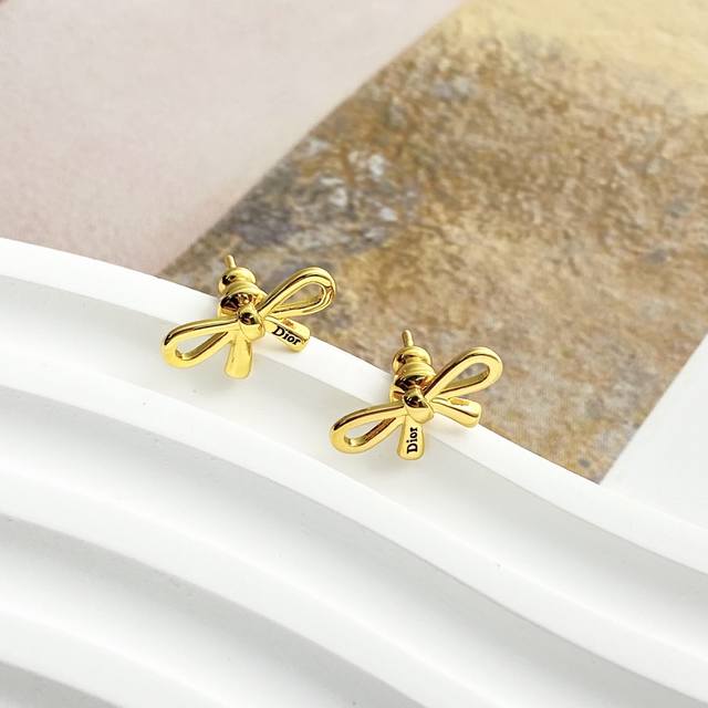 Today's New Arrival Code E3395 P60 Dior Stud Earrings Hot Selling Style Dior Gol Today's New Arrival Code E3395 P60 Dior Stud Earrings Hot Selling Style Dior Gol