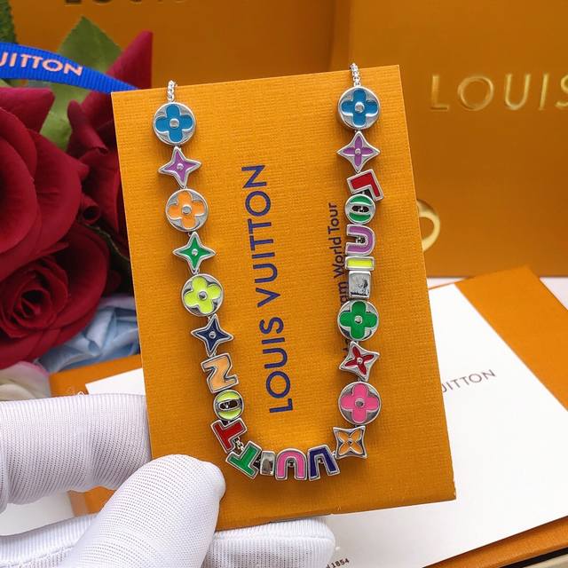 P140 Item No. Lxl0010 Necklace P100 Item No. Lsl0004 Bracelet Lv Latest style mo