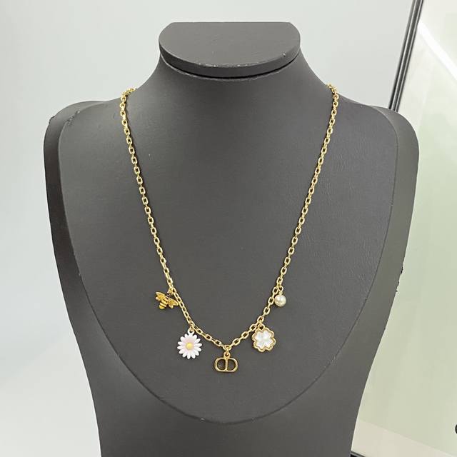 Today's New Arrival Code N1231 P100 Dior Necklace Hot Selling Item New Arrival D Today's New Arrival Code N1231 P100 Dior Necklace Hot Selling Item New Arrival D