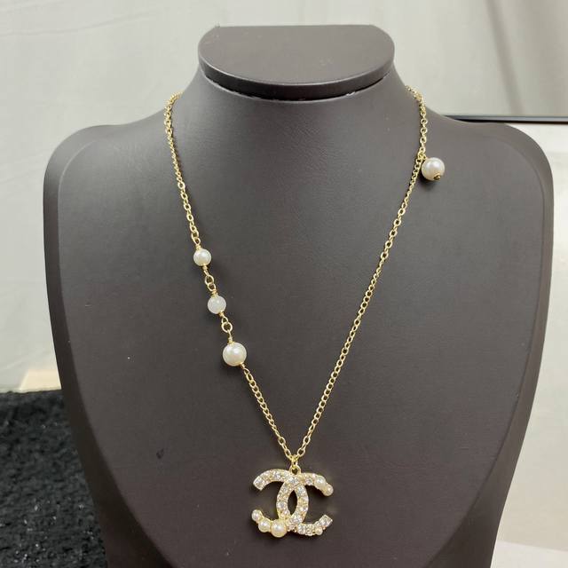 Today's New Arrival Code N327 P80 Necklace Hot Selling Item! Exclusive High-End