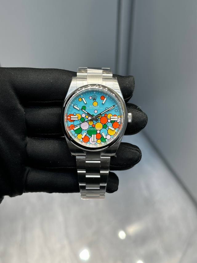 1110Rolex 恒动系列 41Mm 彩色表面 2836型号机芯 904钢