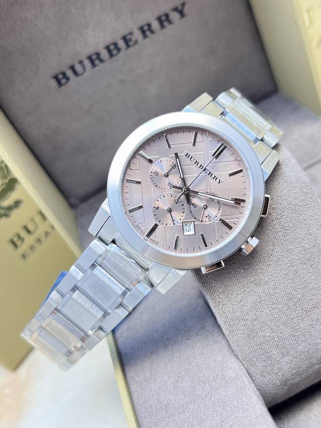 490 Burberry Men's 42mm, imported six-hand quartz movement, British style, check 490 Burberry Men's 42mm, imported six-hand quartz movement, British style, check