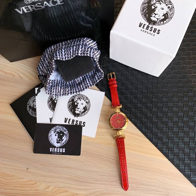 特价P360Versace 范思哲副牌 范瑟丝手表 轻奢时尚细带女士石英腕表,矿物强化玻璃镜面 牛皮表带 明星产品~34Mm表径!30米生活防水全新全套出。配专 特价P360Versace 范思哲副牌 范瑟丝手表 轻奢时尚细带女士石英腕表,矿物强化玻璃镜面 牛皮表带 明星产品~34Mm表径!30米生活防水全新全套出。配专