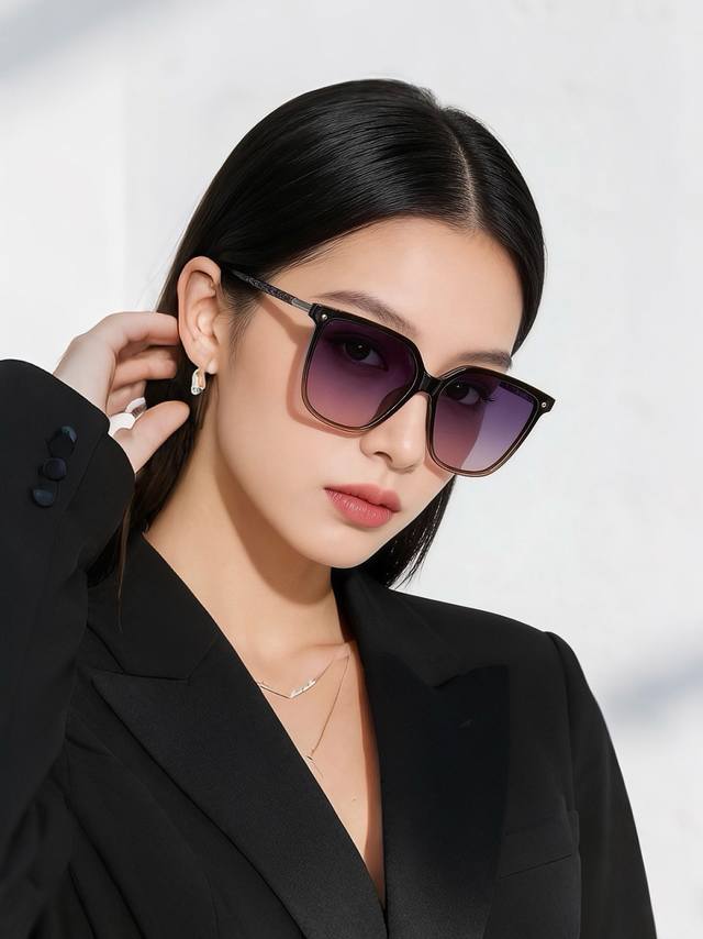 p90 Lv High-quality couple sunglasses, imported Polaroid polarized lenses, aviat