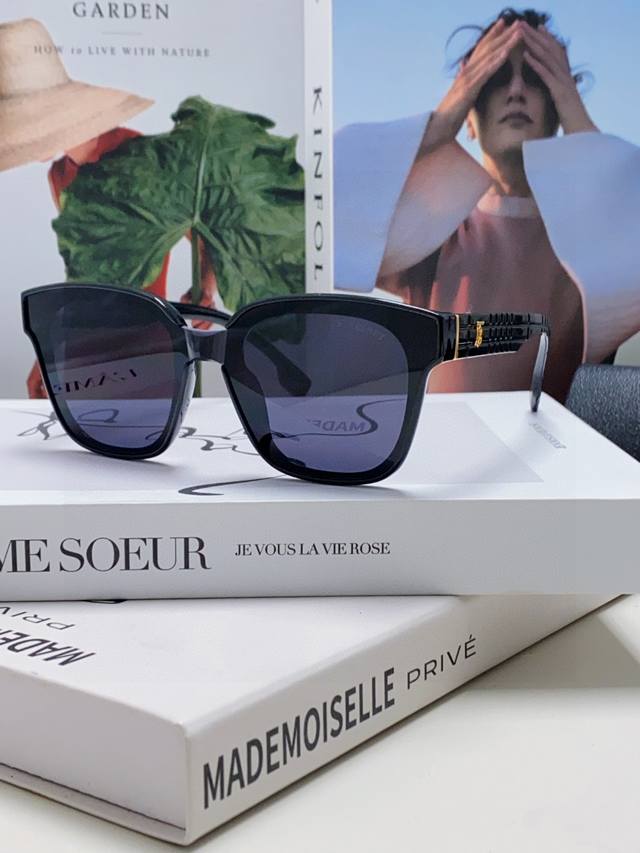 p100 Burberry巴宝莉 2026新款时尚复古个性 舒适前卫太阳镜墨镜高质感潮酷高质感男女通用 Be5446