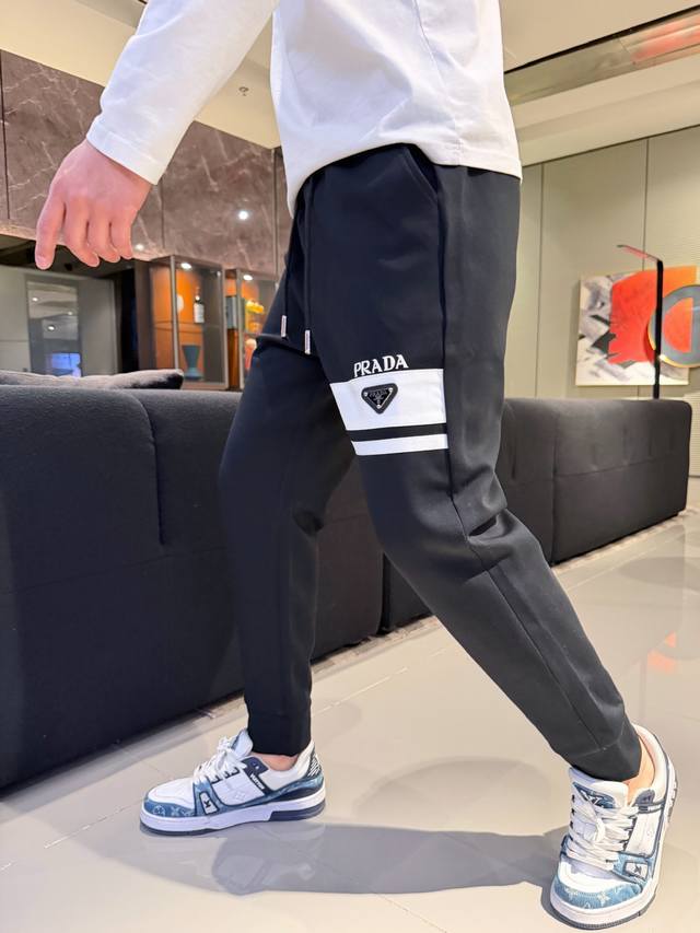 p210 Prada 2026 Spring/Autumn New Casual Pants! Available simultaneously on the