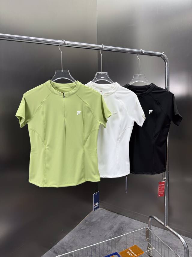 120 田曦薇同款 Fila Fusion斐乐潮牌短袖T恤女夏新款吸湿速干上衣 尺码:Smlxl 颜色:绿色 黑色 白色 模特图仅供参考 以实物为准 这款是 F 120 田曦薇同款 Fila Fusion斐乐潮牌短袖T恤女夏新款吸湿速干上衣 尺码:Smlxl 颜色:绿色 黑色 白色 模特图仅供参考 以实物为准 这款是 F