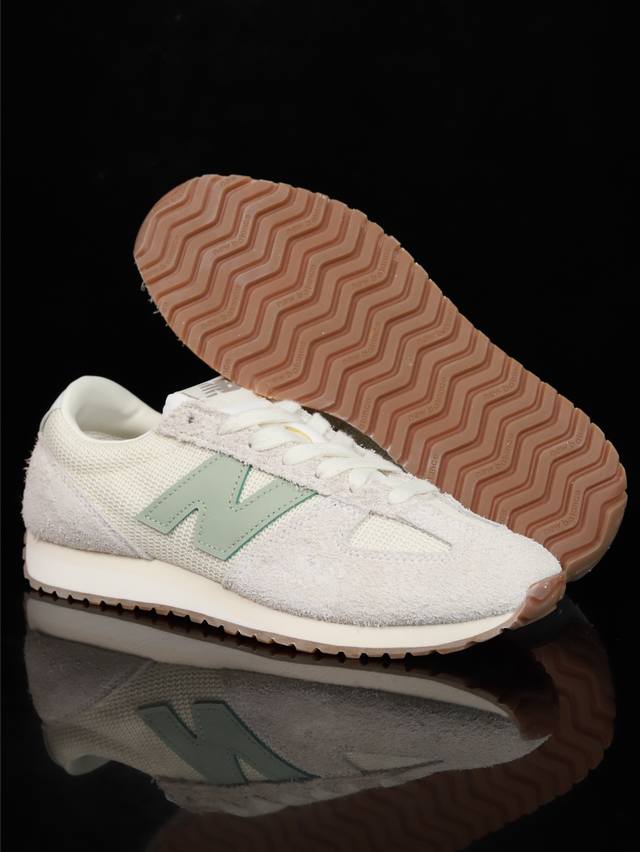 福利特价90 纯原级 New Balance Nb 471系列 471鞋款特别附赠两双带有品牌标识的限定配色鞋带，在色彩的变换间激发更多造型灵感 New Bal