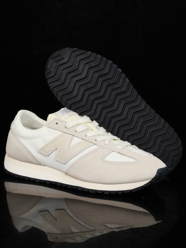 福利特价90 纯原级 New Balance Nb 471系列 471鞋款特别附赠两双带有品牌标识的限定配色鞋带，在色彩的变换间激发更多造型灵感 New Bal
