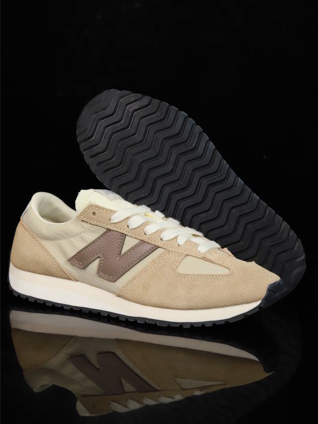 福利特价90 纯原级 New Balance Nb 471系列 471鞋款特别附赠两双带有品牌标识的限定配色鞋带，在色彩的变换间激发更多造型灵感 New Bal