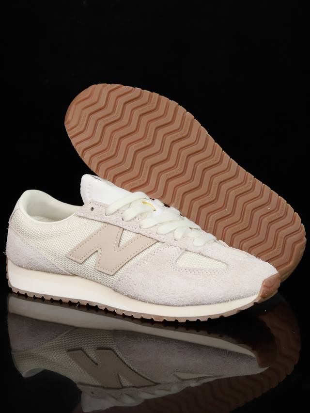 福利特价90 纯原级 New Balance Nb 471系列 471鞋款特别附赠两双带有品牌标识的限定配色鞋带，在色彩的变换间激发更多造型灵感 New Bal