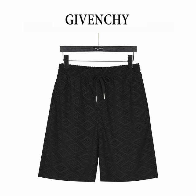 200 Givenchy 25Ss All-over 4G quilted jacquard shorts. Made from a high-quality,