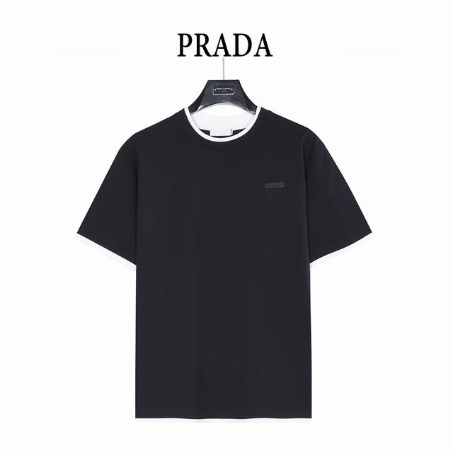 160 prada 普拉达 假两件拼接三角标贴布短袖T恤 本款T恤采用全棉平纹面料打造，再洗水定型，以层次感和对比色重新演绎经典单品， 前胸饰有标志性三角徽标L