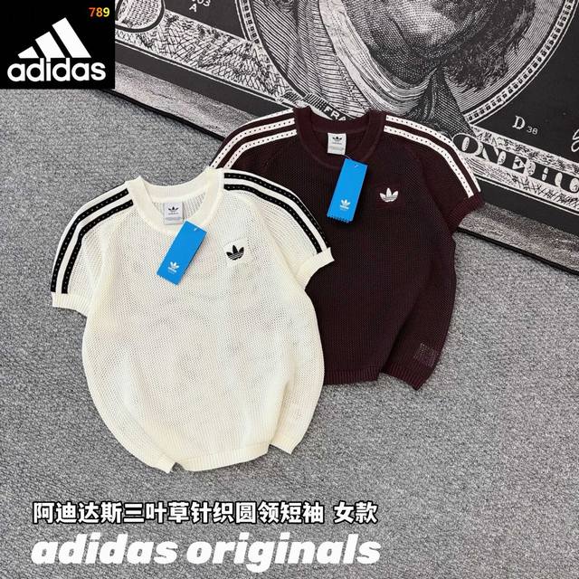 p180 -Adidas Originals阿迪达斯三叶草针织圆领短袖 女款 -面料：采用原版一比一定织定染立体透气针织结构面料。织面细腻有层次感，上身轻盈透气