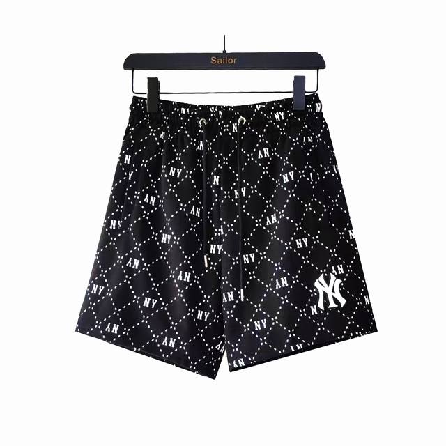 170 实拍细节图 +尺码表 Mlb Ny 老花重工满印短裤 满印360克纯棉刺绣短裤 男女情侣Mlb老花重工满印短裤客供辅料开模定制 品质超牛。 相近色的老花