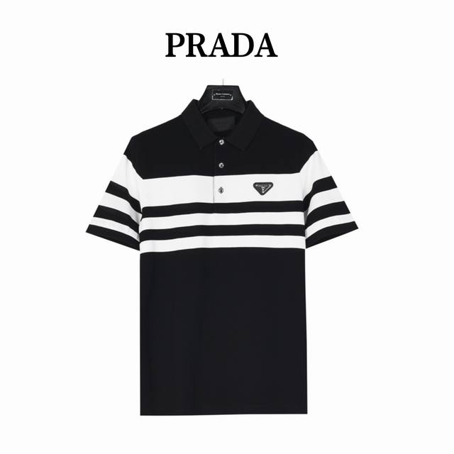 180 prada 普拉达 横条拼接polo短袖 胸前经典黑白横条拼接设计，典型精准的英式版型裁剪，各年龄段均可驾驭，满足任何日常生活工作场所穿着所需，上身超级