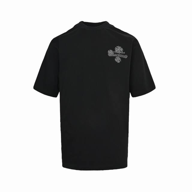 200 Chrome Hearts 克罗心 刺绣徽标Logo短袖 Os版型真的很迷人 克罗心也真的是绝绝子 每一季新品版型都做到极致 实穿度很高，随意搭都Nic