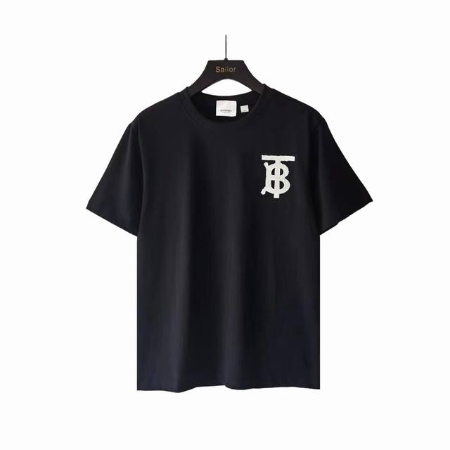 170 实拍细节图 +尺码表 Burberry 巴宝莉 24Ss压胶Tb字母圆领短袖T桖 定制260克环保纯棉面料，胸口硅胶烫印Logo与原版一致，领口螺纹定制