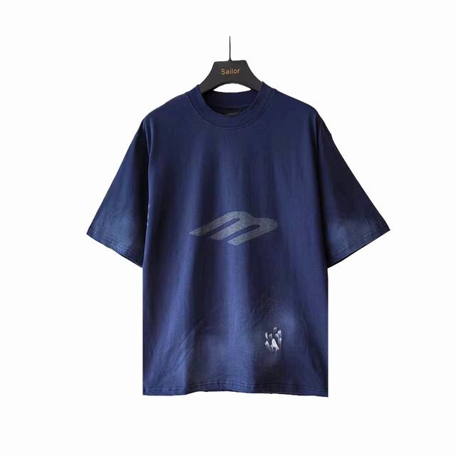 170 实拍细节图+尺码表 巴黎世家Balenciaga 前后水泥大M标手绘短袖 23年新主麦上身 印花采用康丽直喷 前后直喷真的贵上天了 此款是我做过最贵的印