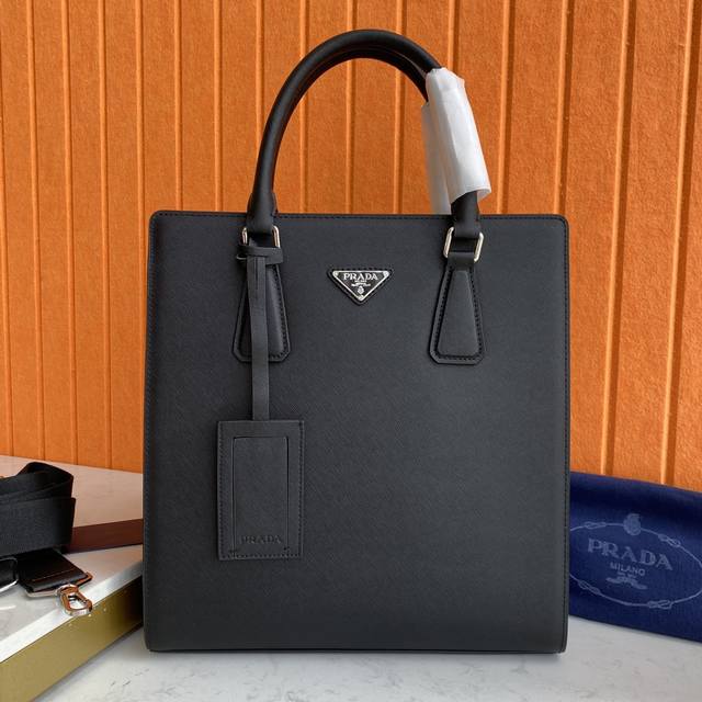 p680, Prada 2025 latest hot-selling Italian cross-grain imported cowhide men's b