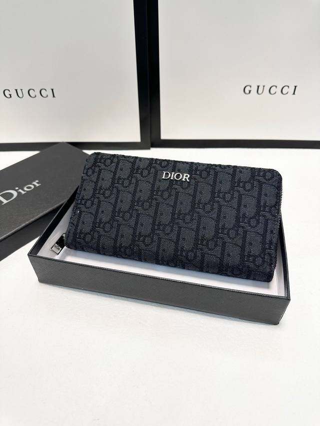 230, Black, Size 19X10, Dior Hot Edition Single-Loop Small Handbag, Arrived! Mad 230, Black, Size 19X10, Dior Hot Edition Single-Loop Small Handbag, Arrived! Mad