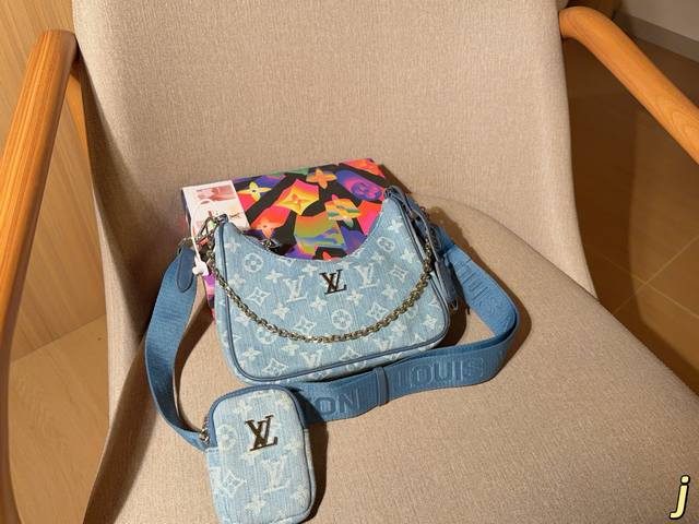 200 Louis Vuitton Denim 3-in-1 Jeans, Size 23