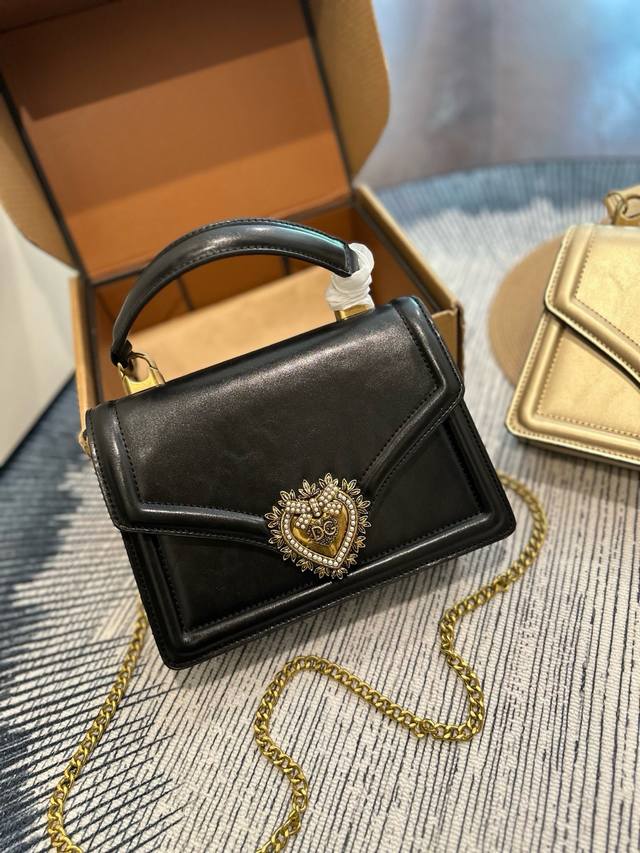 p240 Gift box packaging size 23cm Dolce & Gabbana Dg New noble and elegant desig