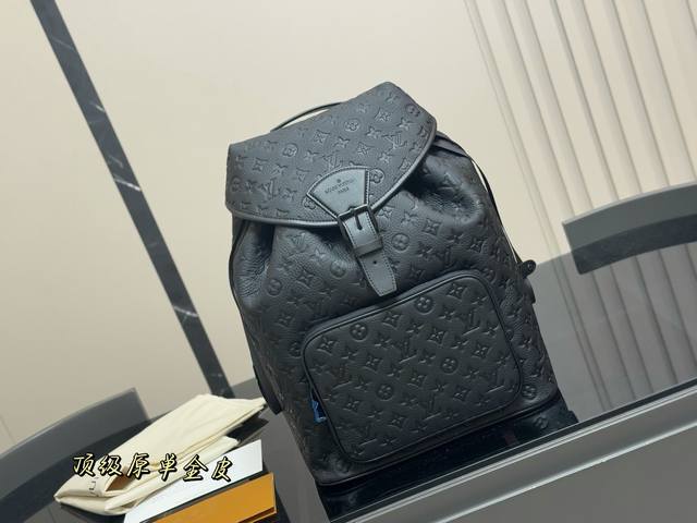 p540 Size: 31.43cm LV Backpack Ultra-high-definition hardware logo, dedicated li