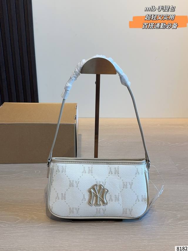 p210 Mlb Monogram Canvas Shoulder Bag, Popular with Online Shoppers, Ny Yankees p210 Mlb Monogram Canvas Shoulder Bag, Popular with Online Shoppers, Ny Yankees